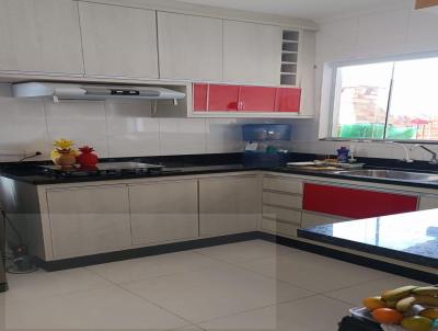 Casa para Venda, em Piracicaba, bairro Santa Terezinha, 2 dormitrios, 1 banheiro, 2 vagas